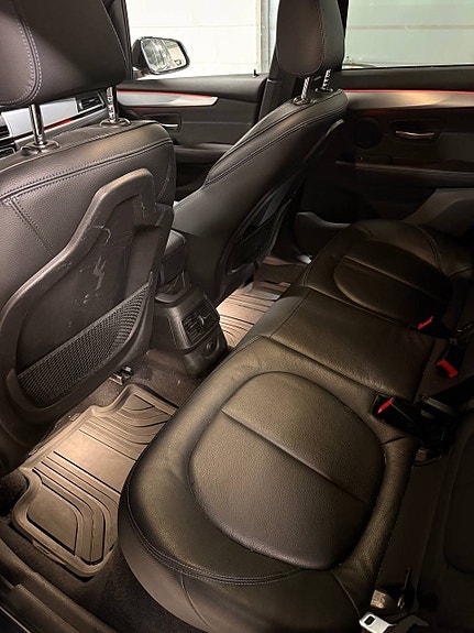 BMW 225xe 8 of 30