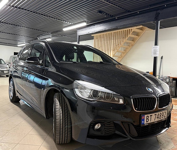 BMW 225xe 5 of 30