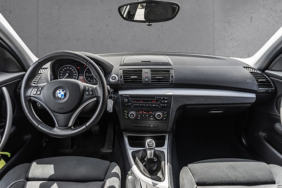 BMW 116d 9 of 24
