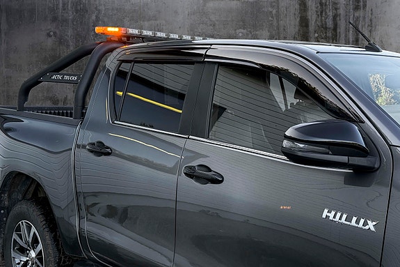 Toyota HiLux 13 of 20