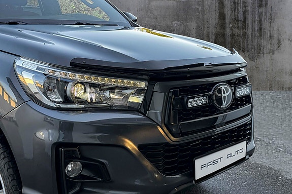 Toyota HiLux 3 of 20