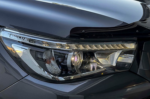 Toyota HiLux 5 of 20