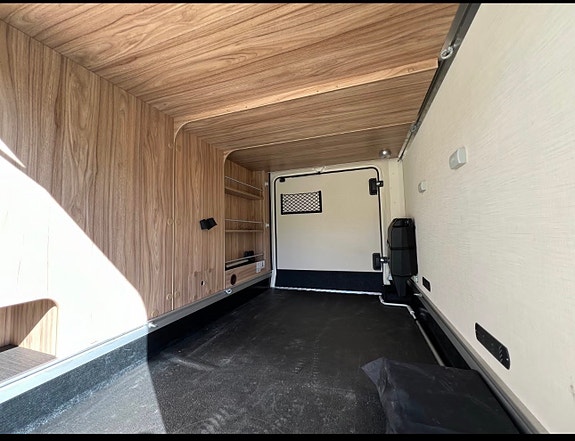 Hymer Ext 588 5 of 19
