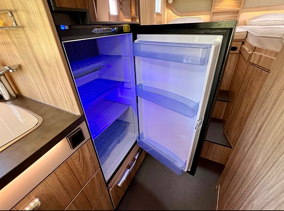 Hymer Ext 588 10 of 19