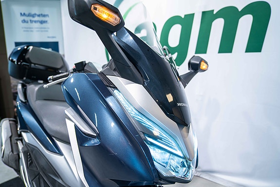 Honda NSS300 Forza 300 - Kun gått 170 mil! 13 of 13
