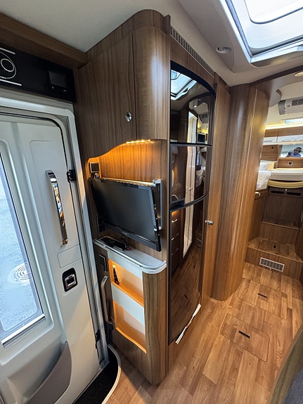 Hymer B 678 DL 17 of 30