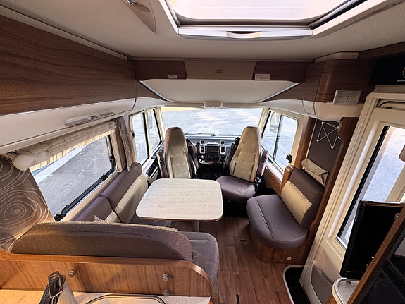 Hymer B 678 DL 10 of 30