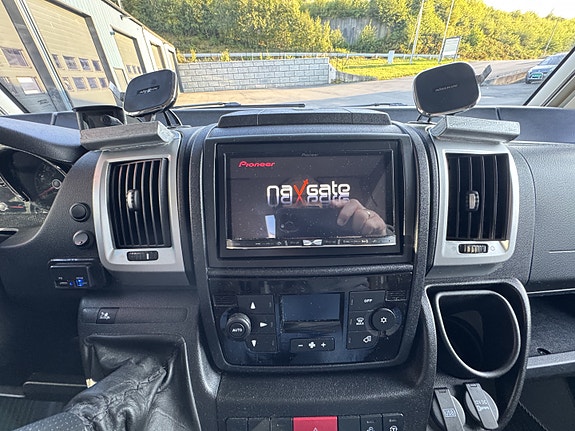 Hymer B 678 DL 15 of 30