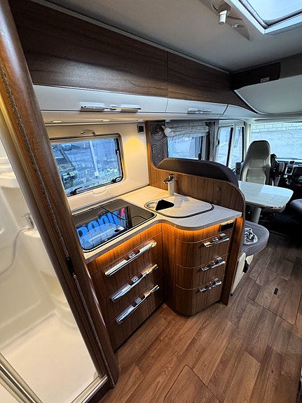 Hymer B 678 DL 20 of 30