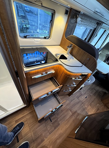Hymer B 678 DL 21 of 30