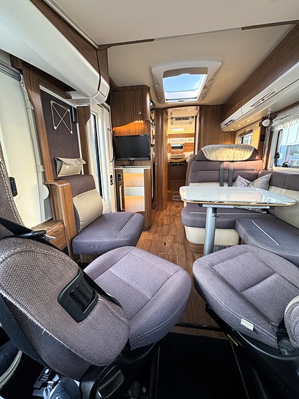 Hymer B 678 DL 13 of 30