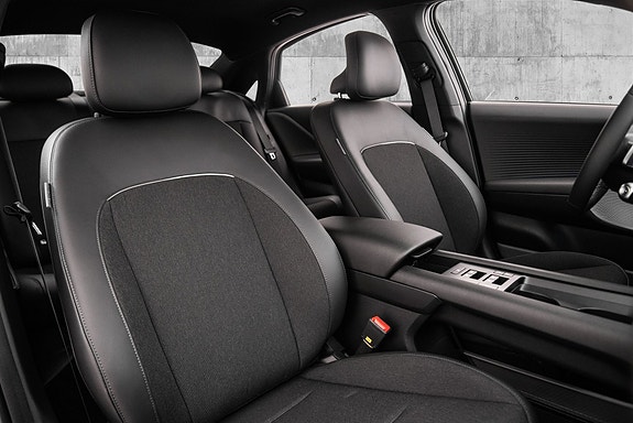 Hyundai Ioniq 6 14 of 28