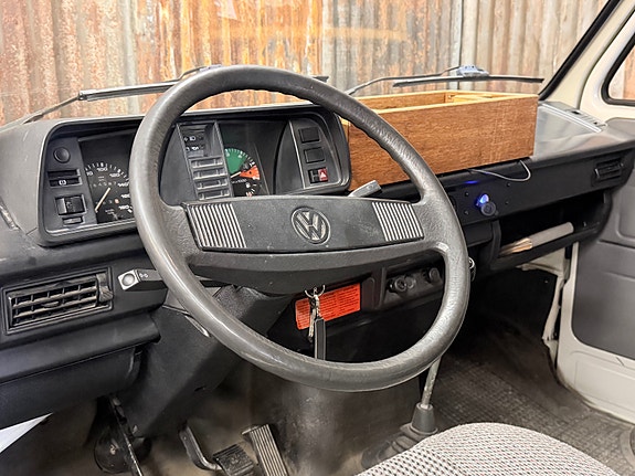 Volkswagen Transporter 18 of 30