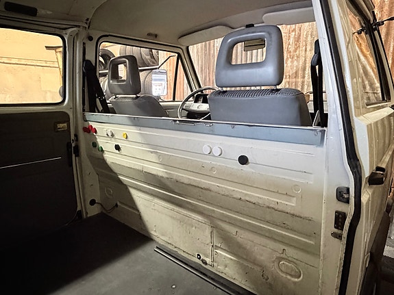Volkswagen Transporter 28 of 30