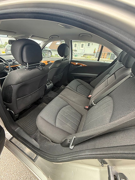 Mercedes-Benz E200 d 9 of 14