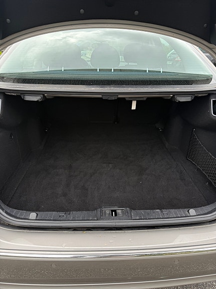 Mercedes-Benz E200 d 7 of 14