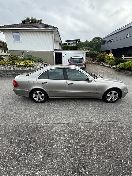Mercedes-Benz E200 d 3 of 14