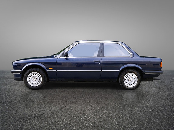 BMW 318i 10 of 30