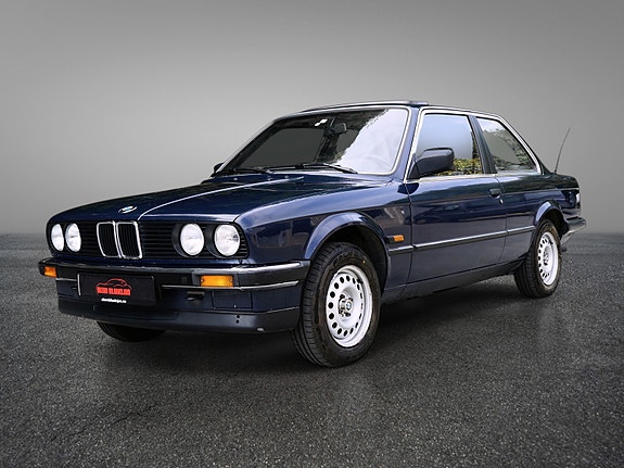 BMW 318i 9 of 30