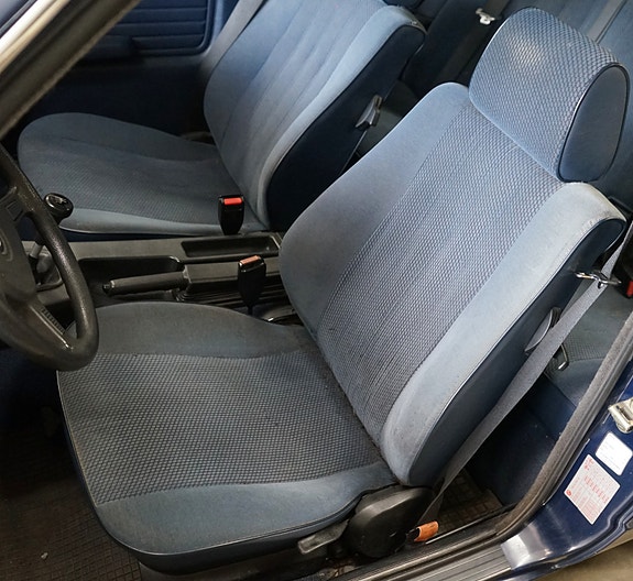 BMW 318i 30 of 30