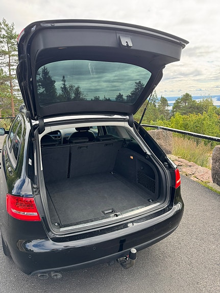 Audi A4 10 of 21
