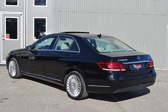 Mercedes-Benz E250 d 4 of 27