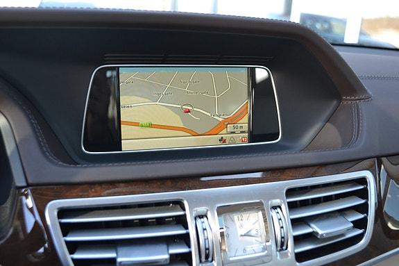 Mercedes-Benz E250 d 27 of 27