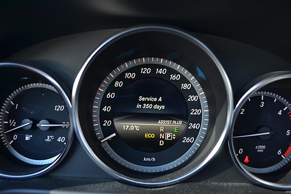 Mercedes-Benz E250 d 22 of 27