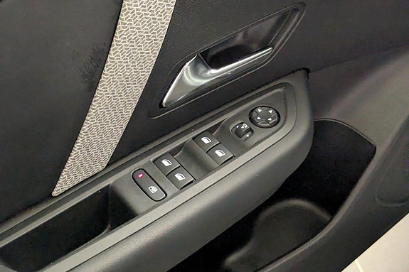 Citroen E-C4 16 of 30