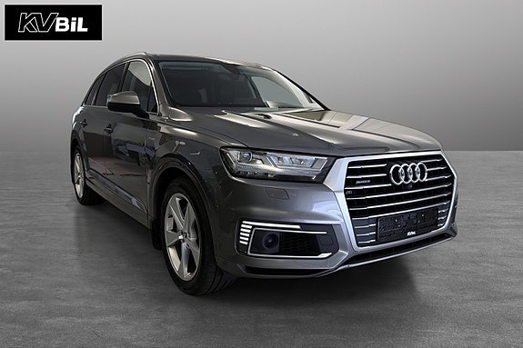 Audi Q7 2 of 30