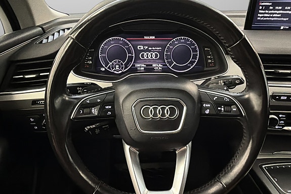 Audi Q7 17 of 30