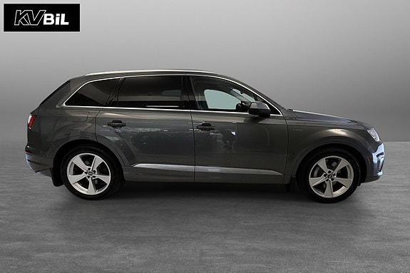 Audi Q7 7 of 30