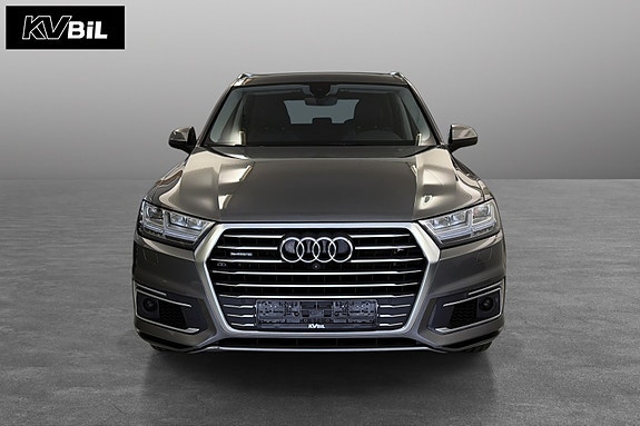 Audi Q7 3 of 30