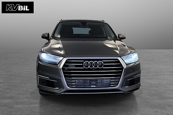 Audi Q7 8 of 30