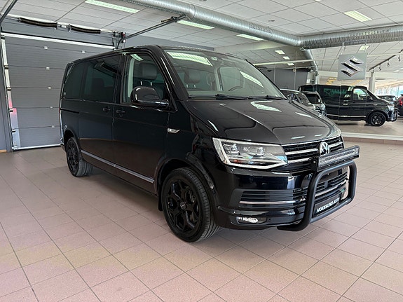 Volkswagen Multivan 4 of 30