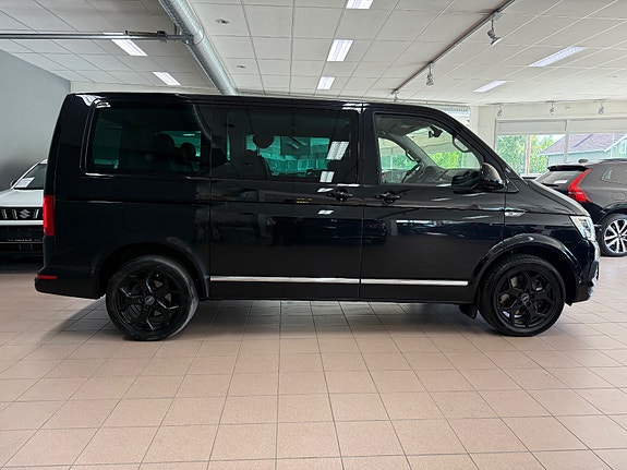 Volkswagen Multivan 6 of 30