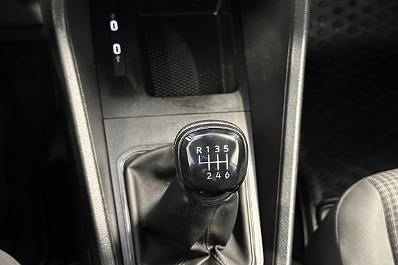 Volkswagen Caddy 28 of 30
