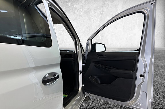 Volkswagen Caddy 15 of 30