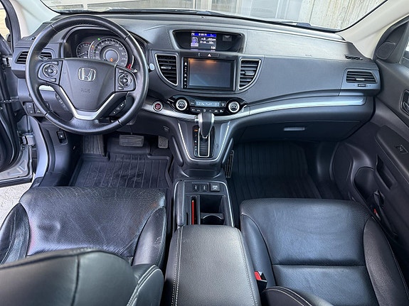 Honda CR-V 8 of 29