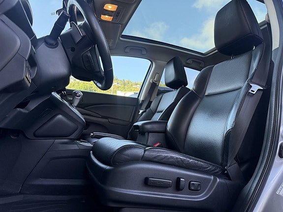 Honda CR-V 9 of 29