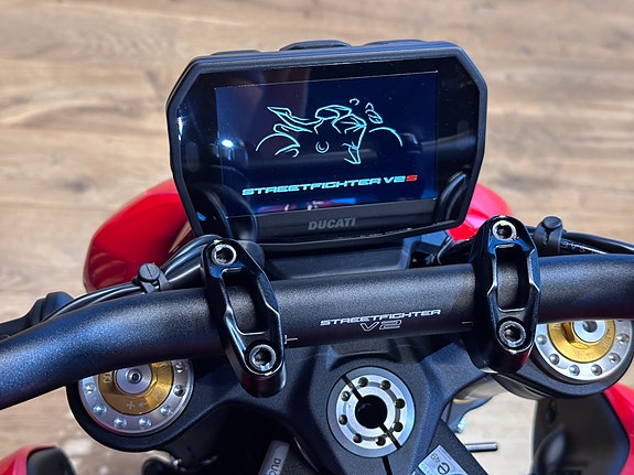 Ducati Streetfighter V2 S - Mye utstyr! 10 of 17