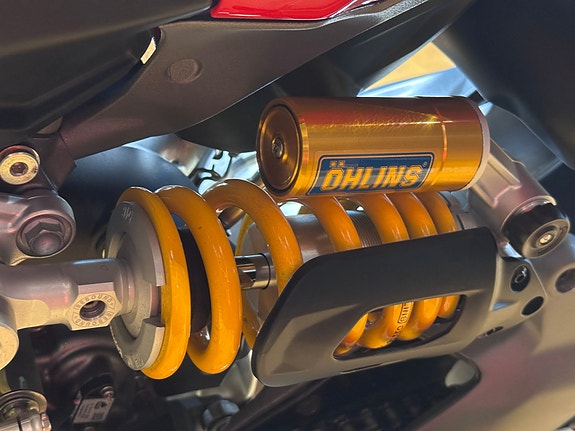 Ducati Streetfighter V2 S - Mye utstyr! 9 of 17