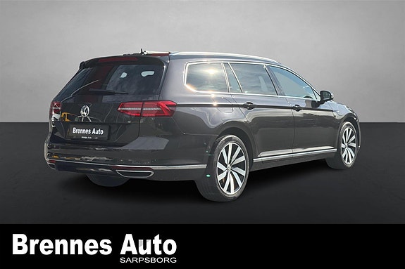 Volkswagen Passat 7 of 24