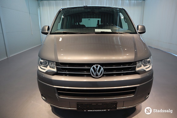 Volkswagen Caravelle 2 of 10