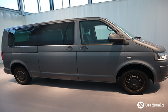 Volkswagen Caravelle 4 of 10