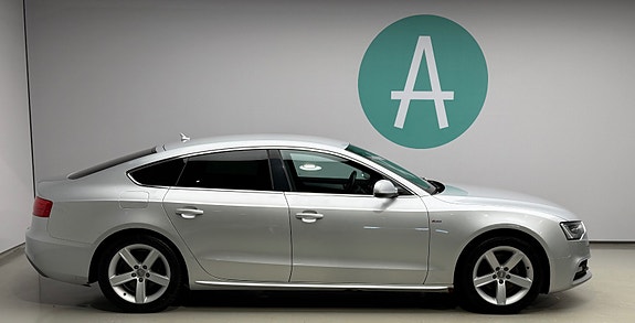 Audi A5 3 of 30