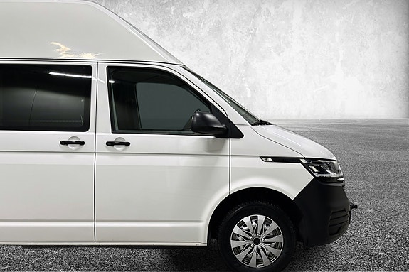 Volkswagen Transporter 12 of 30