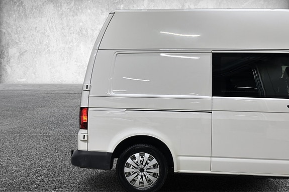 Volkswagen Transporter 11 of 30