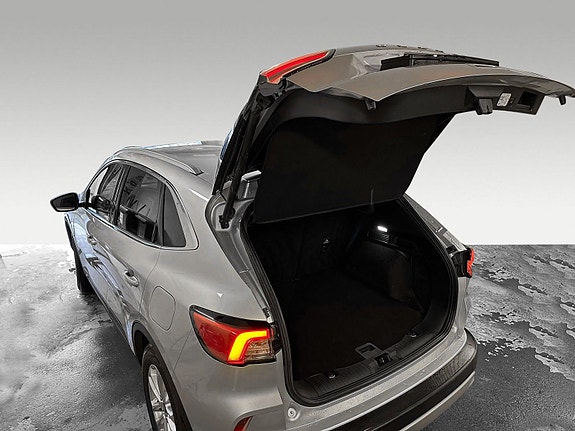 Ford Kuga 11 of 16