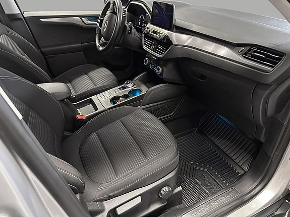 Ford Kuga 5 of 16